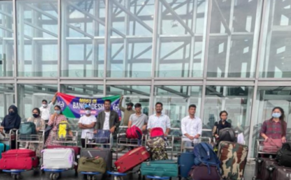 Indian Students Departed To Study MBBS in Bangladesh